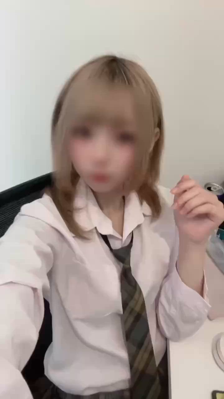 「どこか儚げで守ってあげたくなる雰囲気とは裏腹に、一緒に過ごせば感じるのは抜群の包容力と居心地の良さ。」09/08(火) 18:06 | 中富こはくの写メ