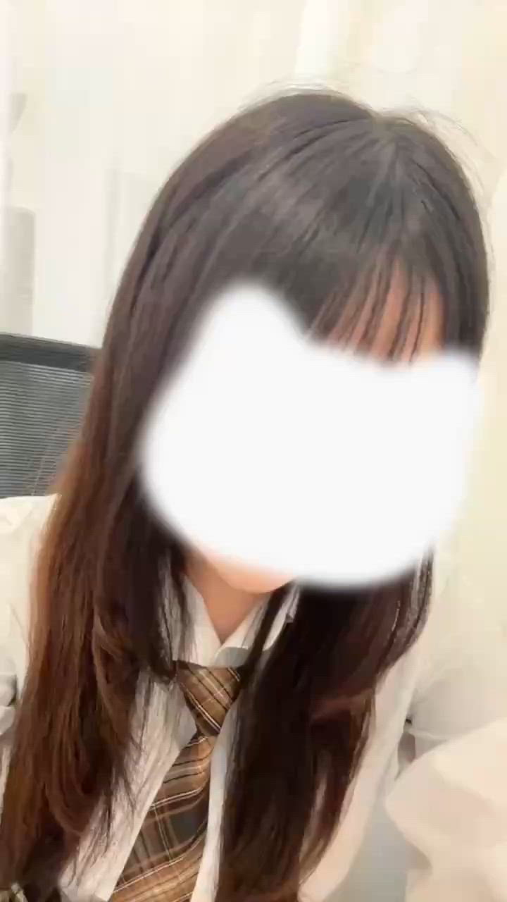「 サラッと揺れる黒髪ロングに、思わず目を奪われる愛らしいルックス。」09/30(水) 19:06 | 永野りなの写メ
